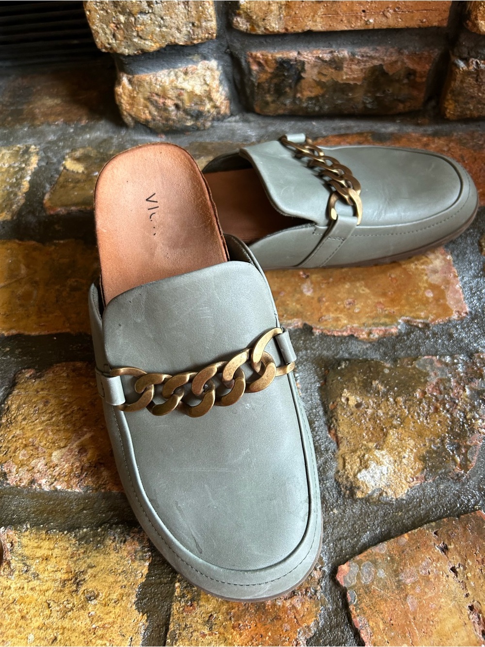 Vionic mules. - Picture 2 of 5